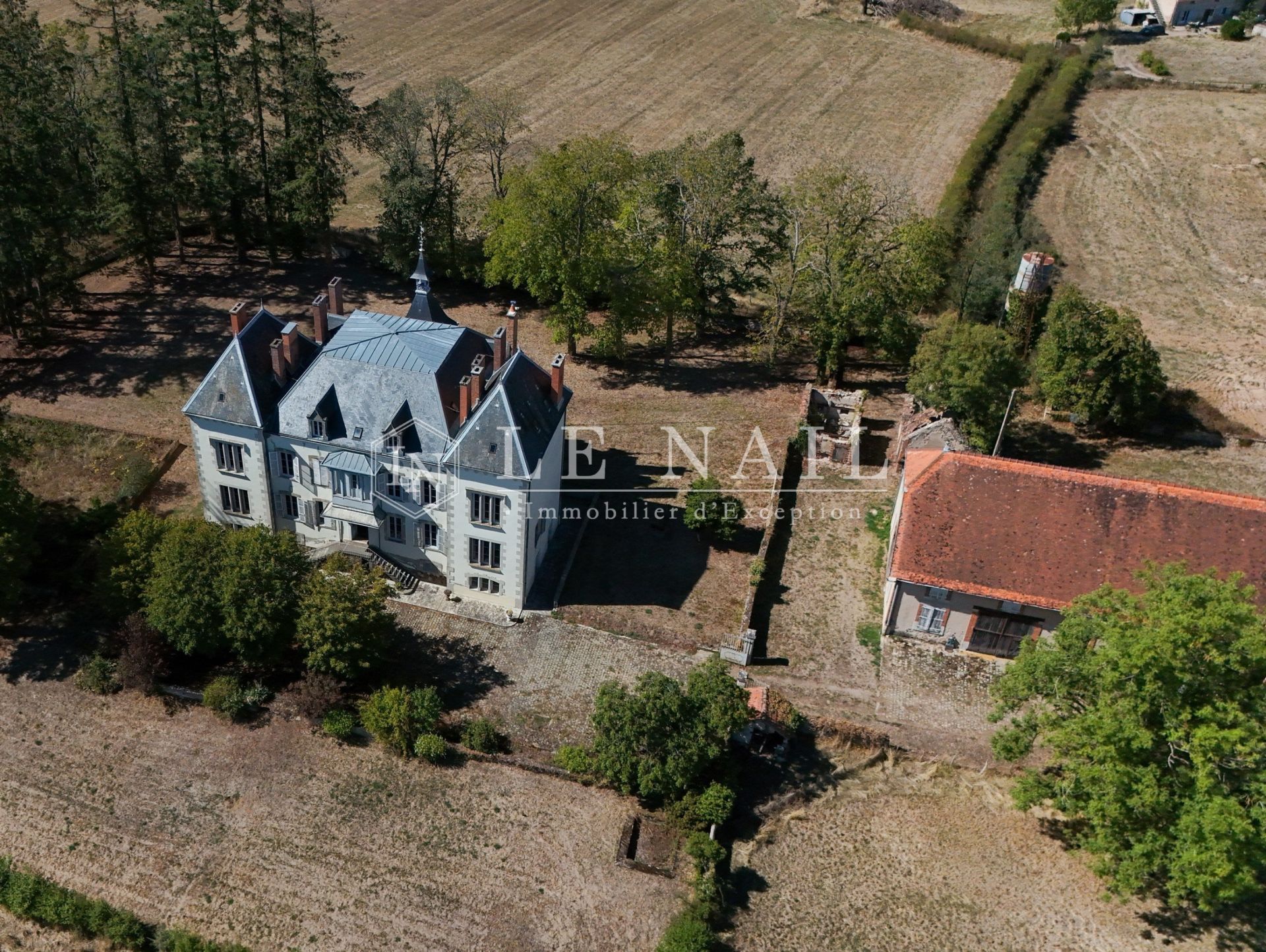 mansion 11 rooms for sale on ST POURCAIN SUR SIOULE (03500)