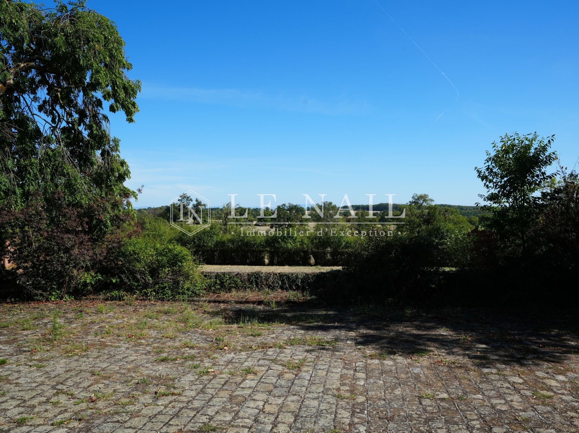 mansion 11 rooms for sale on ST POURCAIN SUR SIOULE (03500)