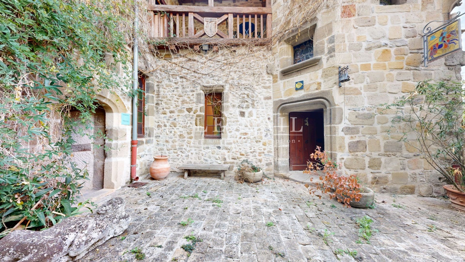 townhouse 4 rooms for sale on SOUVIGNY (03210)