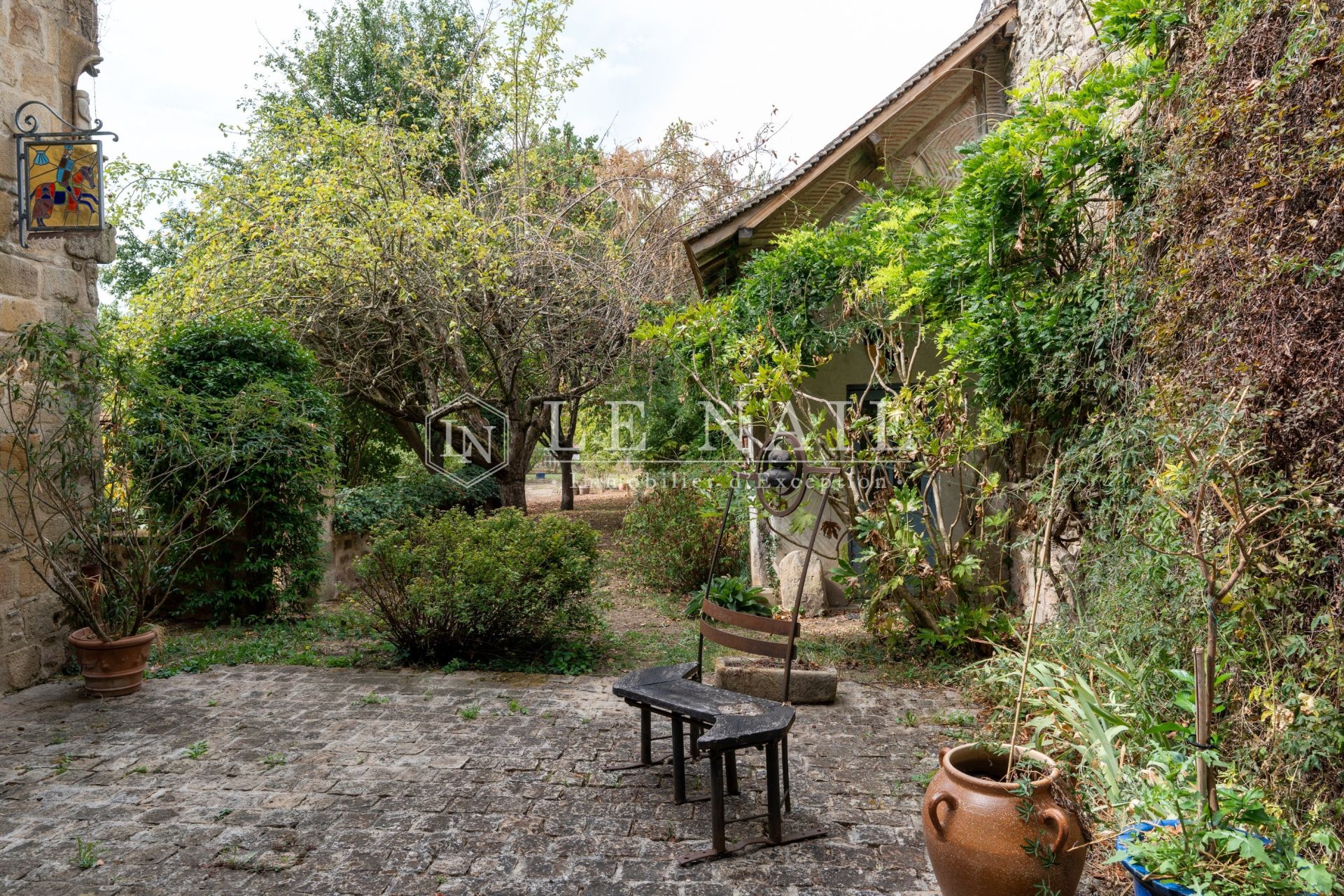 townhouse 4 rooms for sale on SOUVIGNY (03210)