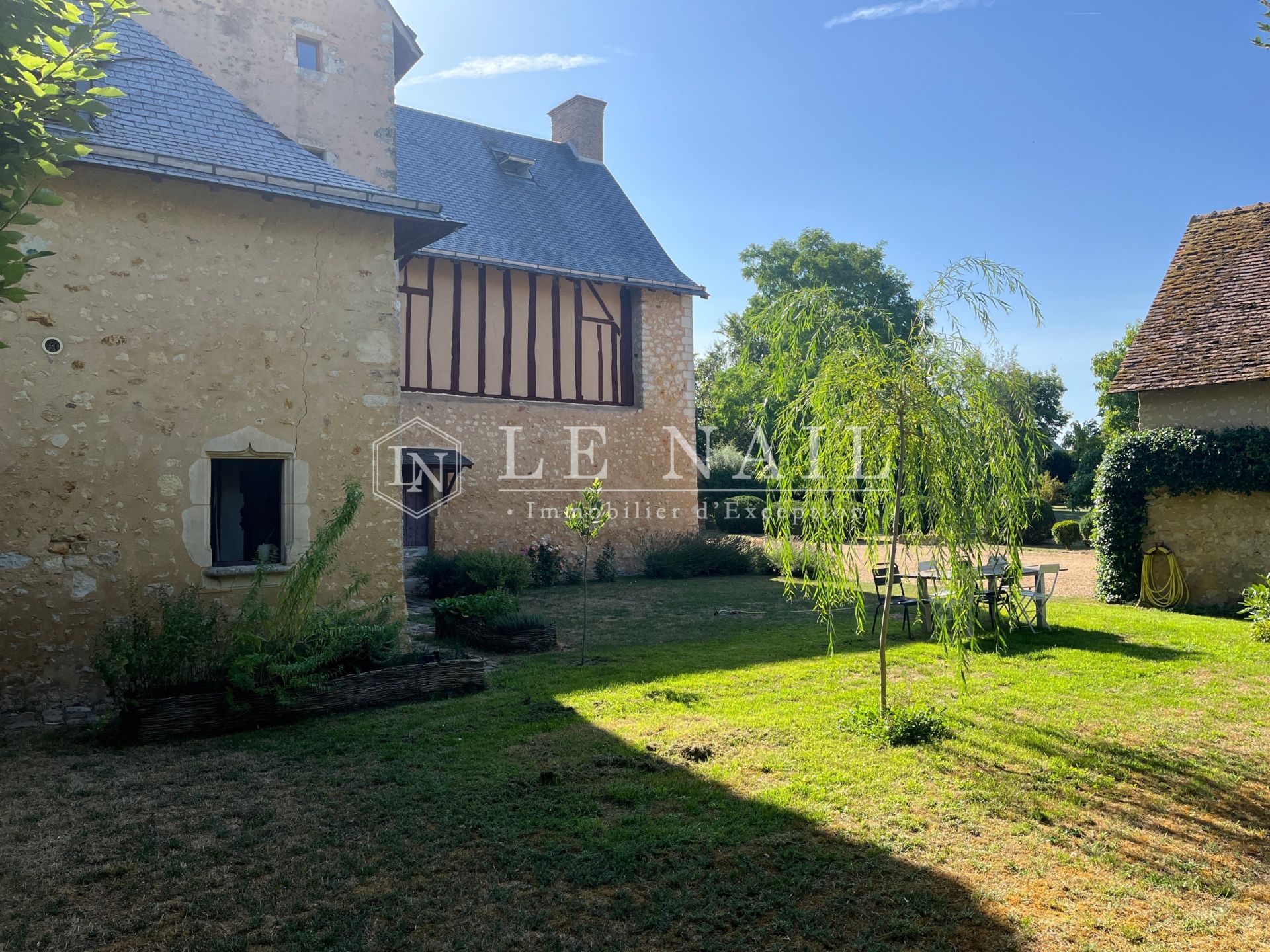 manoir 8 pièces en vente à LA FLECHE (72200)