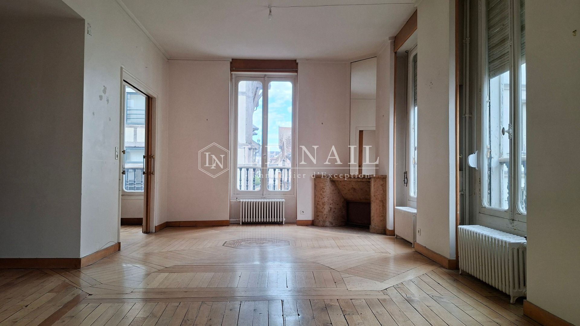 maison de ville 11 pièces en vente à TROYES (10000)