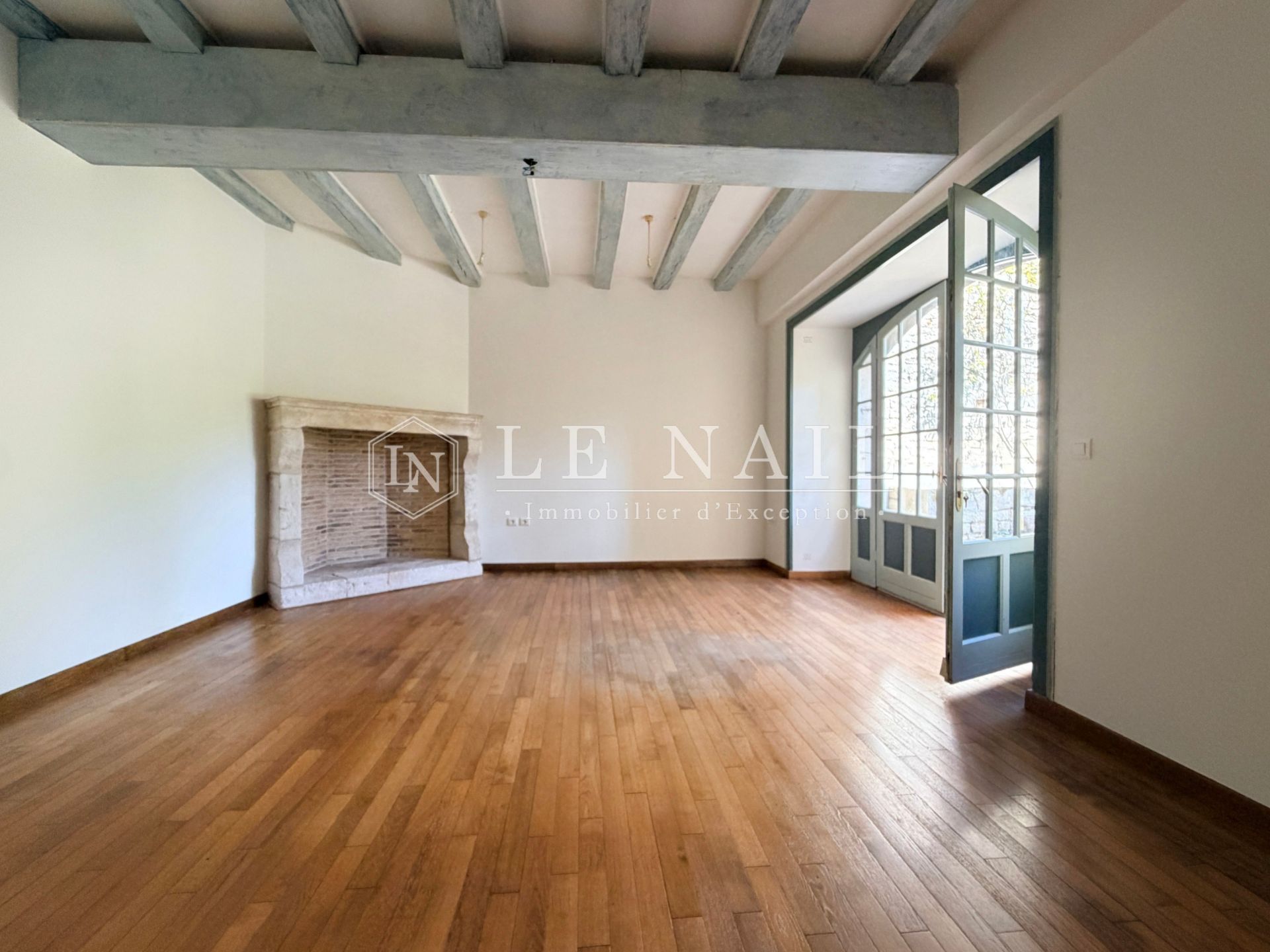 house 17 rooms for sale on RUFFEC (16700)