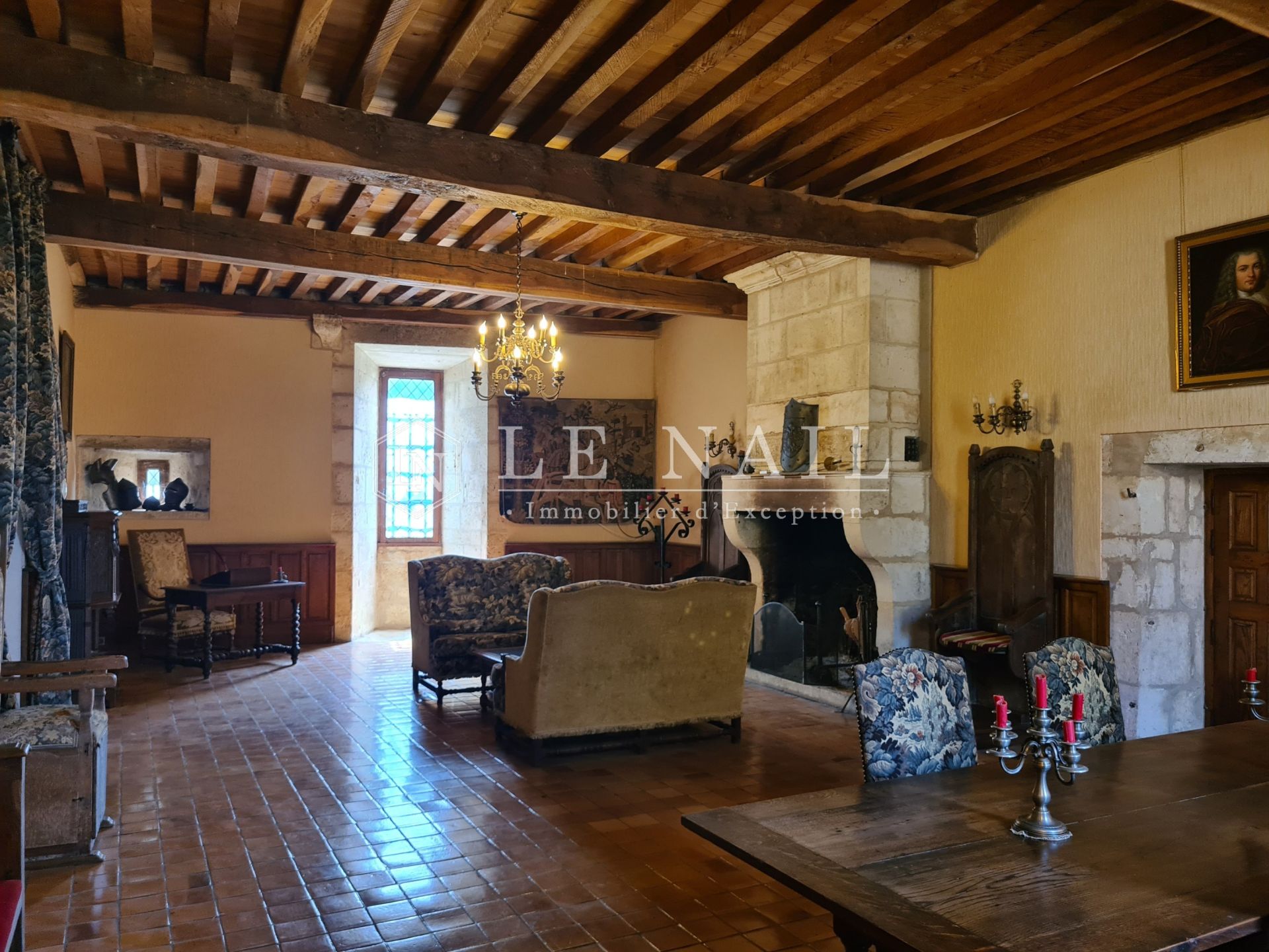 castle 12 rooms for sale on SAINTES (17100)