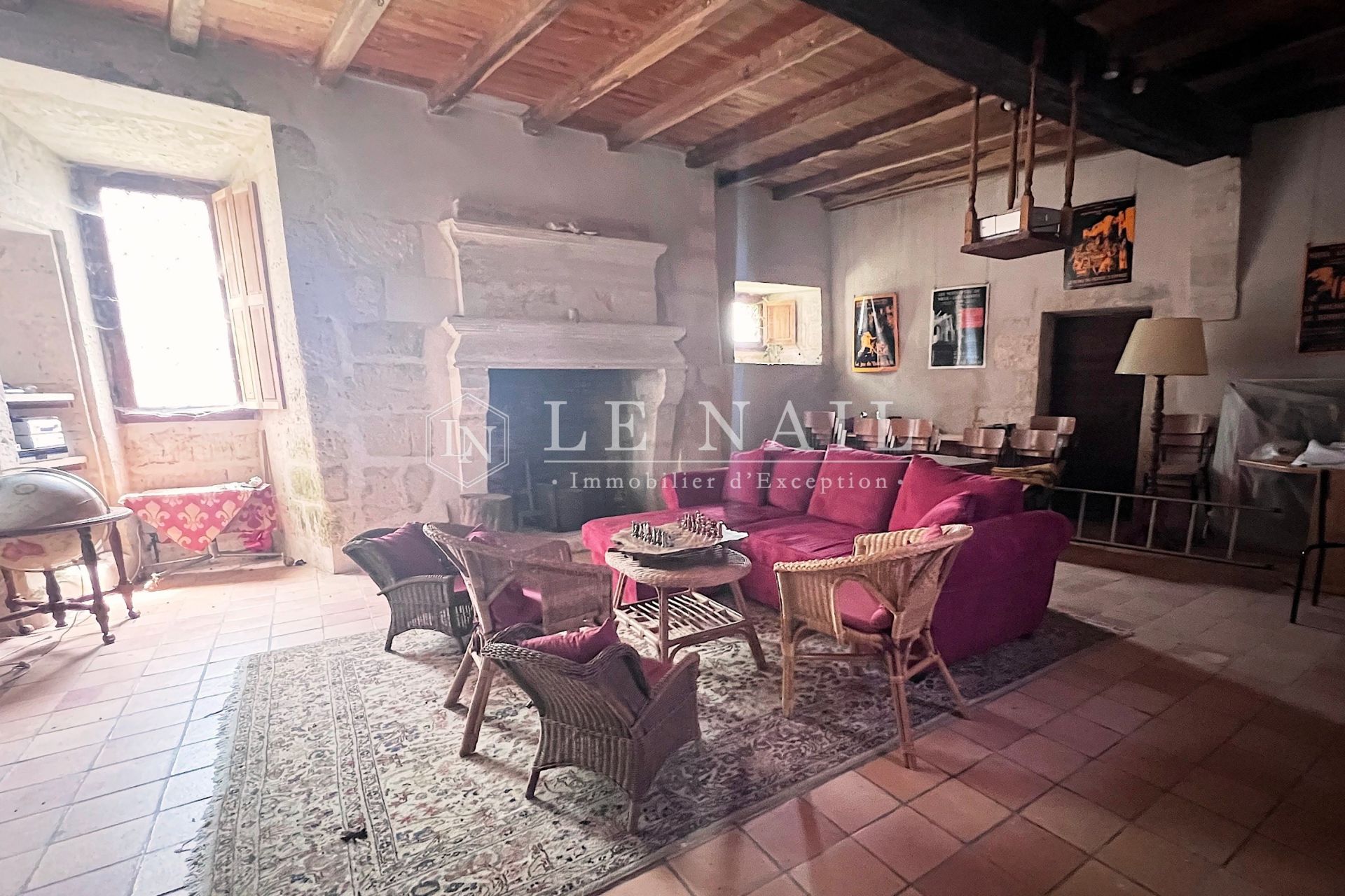castle 12 rooms for sale on SAINTES (17100)