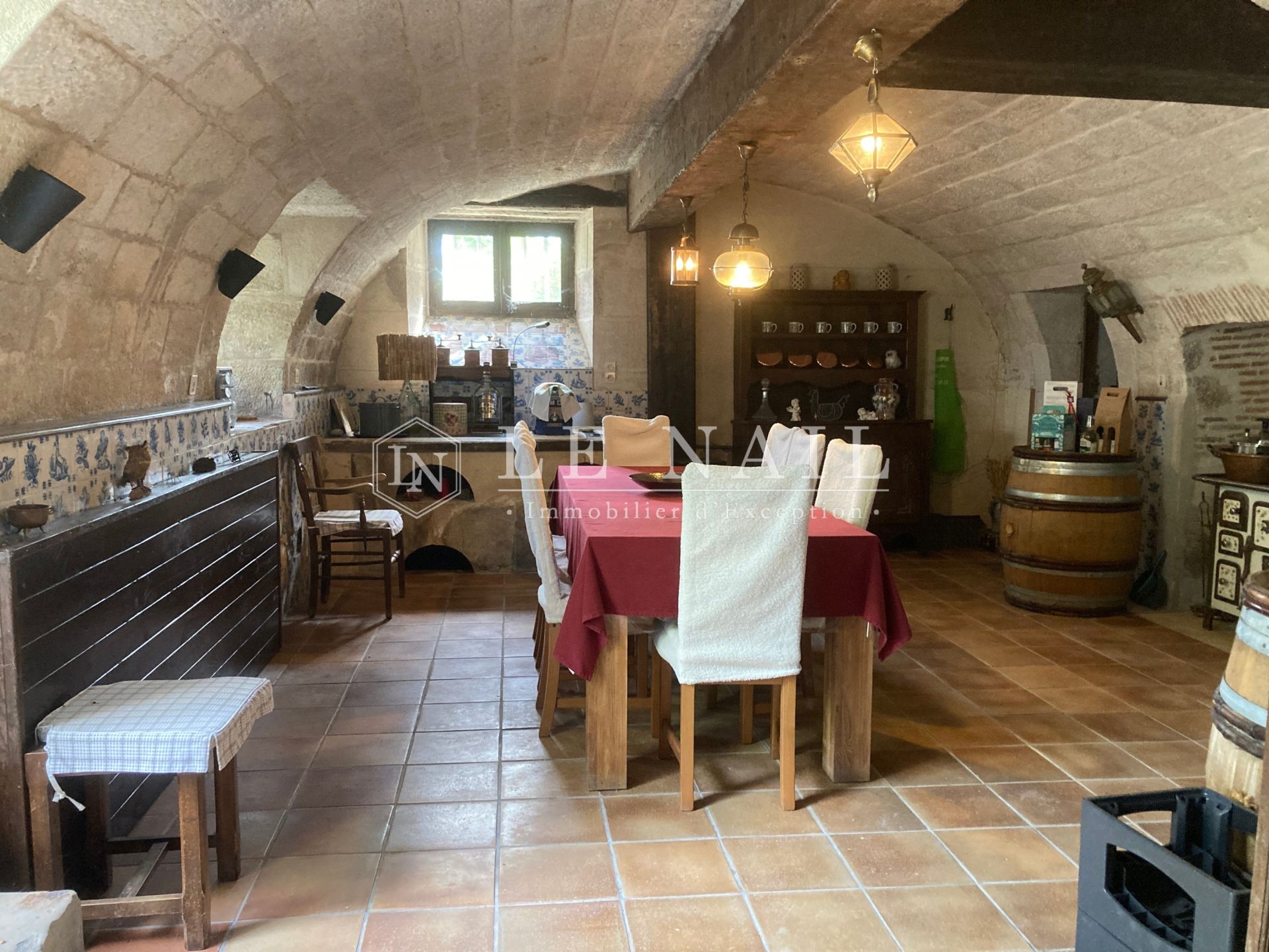 castle 14 rooms for sale on BOURGES (18000)