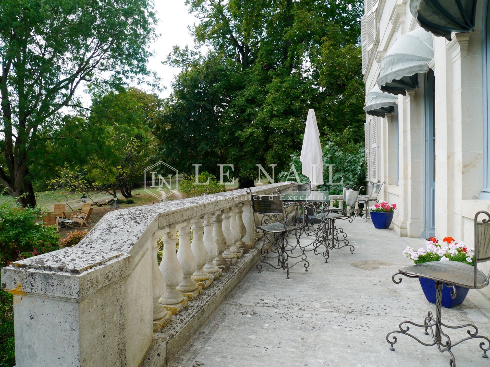 castle 14 rooms for sale on BOURGES (18000)