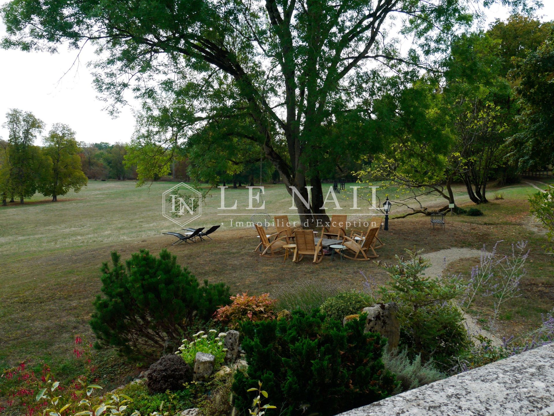 castle 14 rooms for sale on BOURGES (18000)