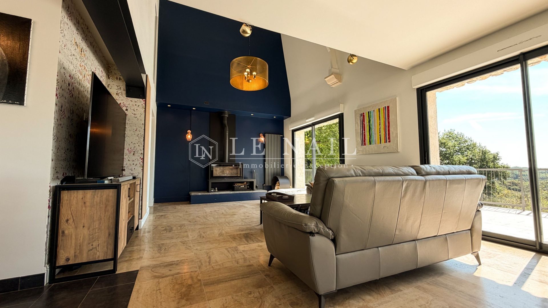 property 8 rooms for sale on POITIERS (86000)