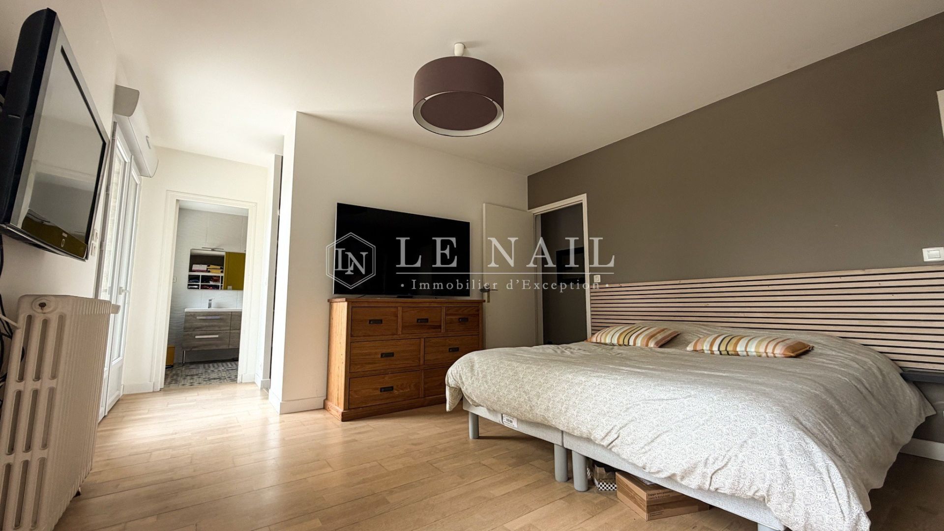 property 8 rooms for sale on POITIERS (86000)