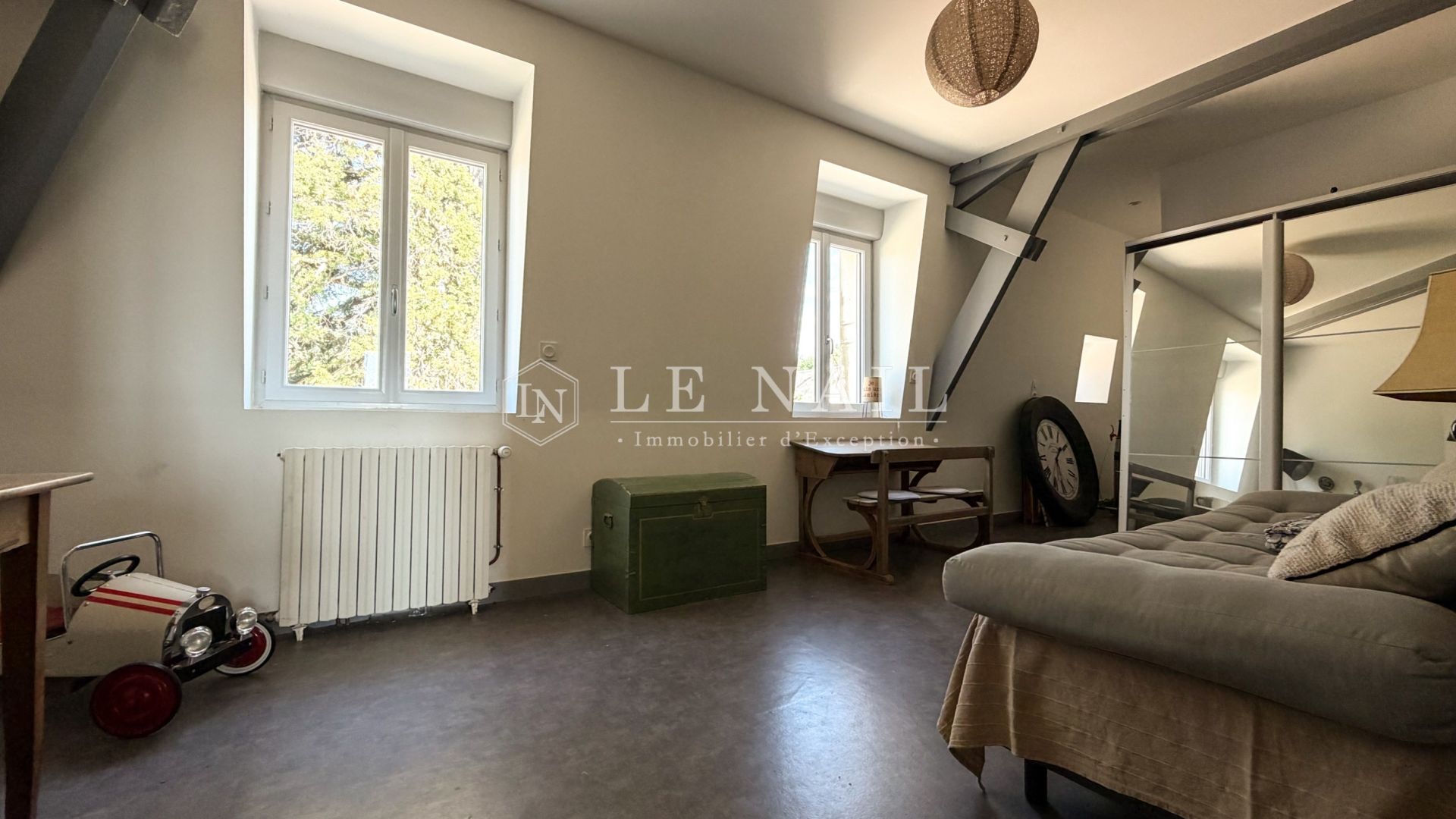 property 8 rooms for sale on POITIERS (86000)