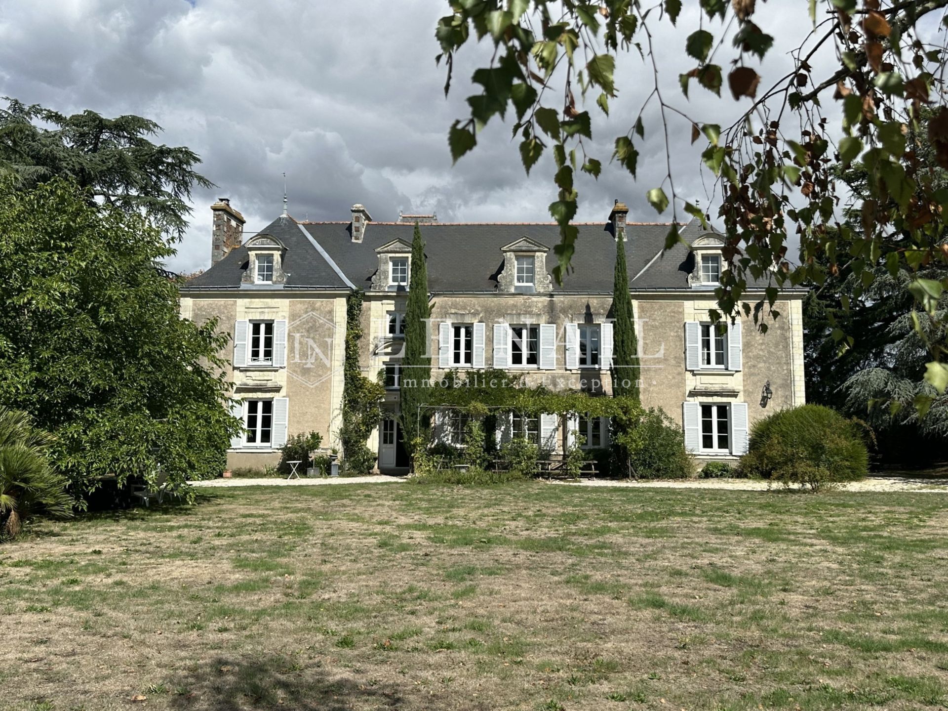 castle 12 rooms for sale on SUCE SUR ERDRE (44240)