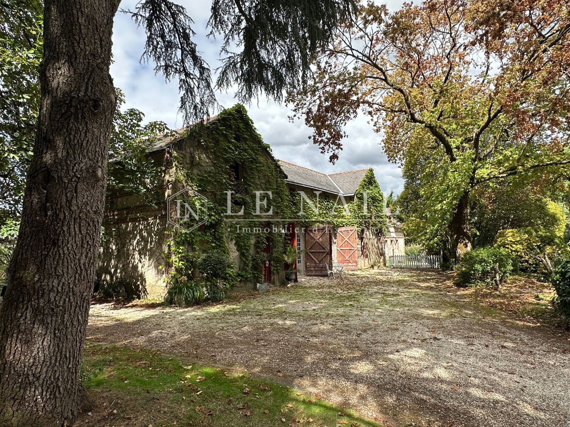 castle 12 rooms for sale on SUCE SUR ERDRE (44240)