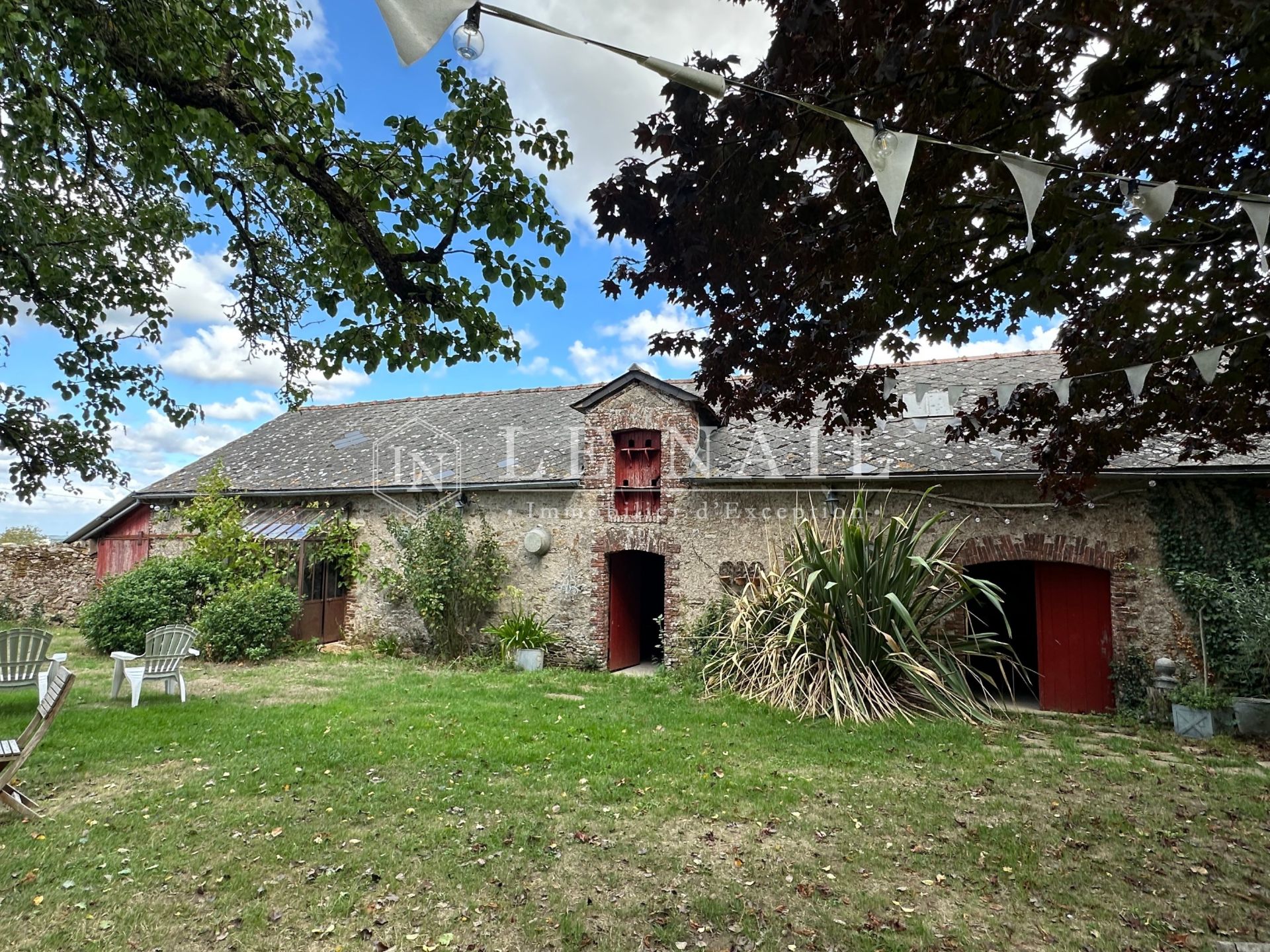 castle 12 rooms for sale on SUCE SUR ERDRE (44240)