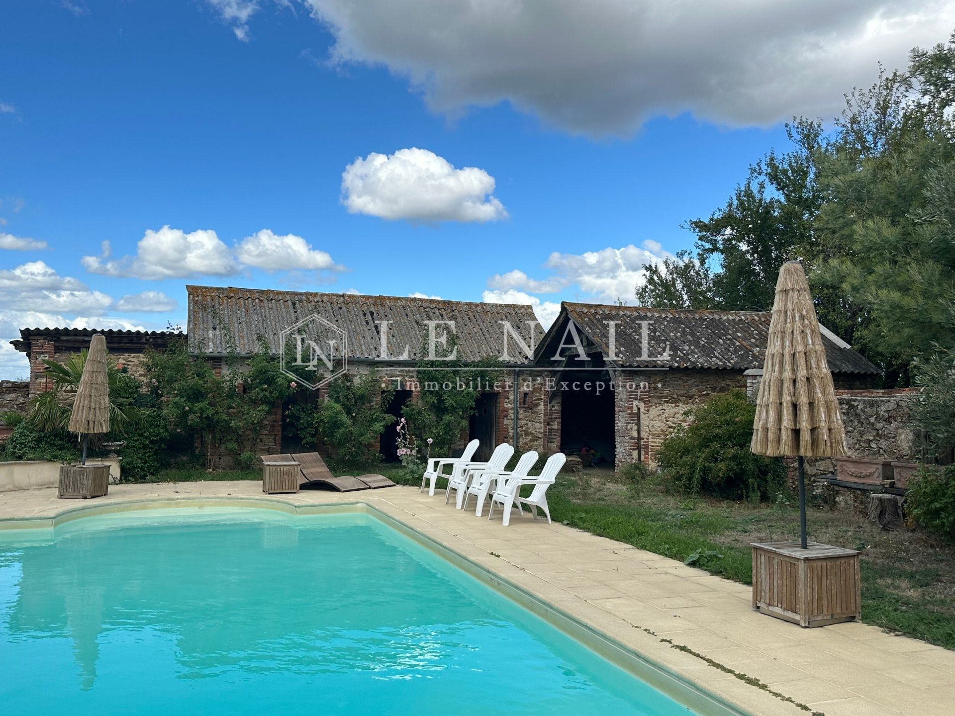castle 12 rooms for sale on SUCE SUR ERDRE (44240)