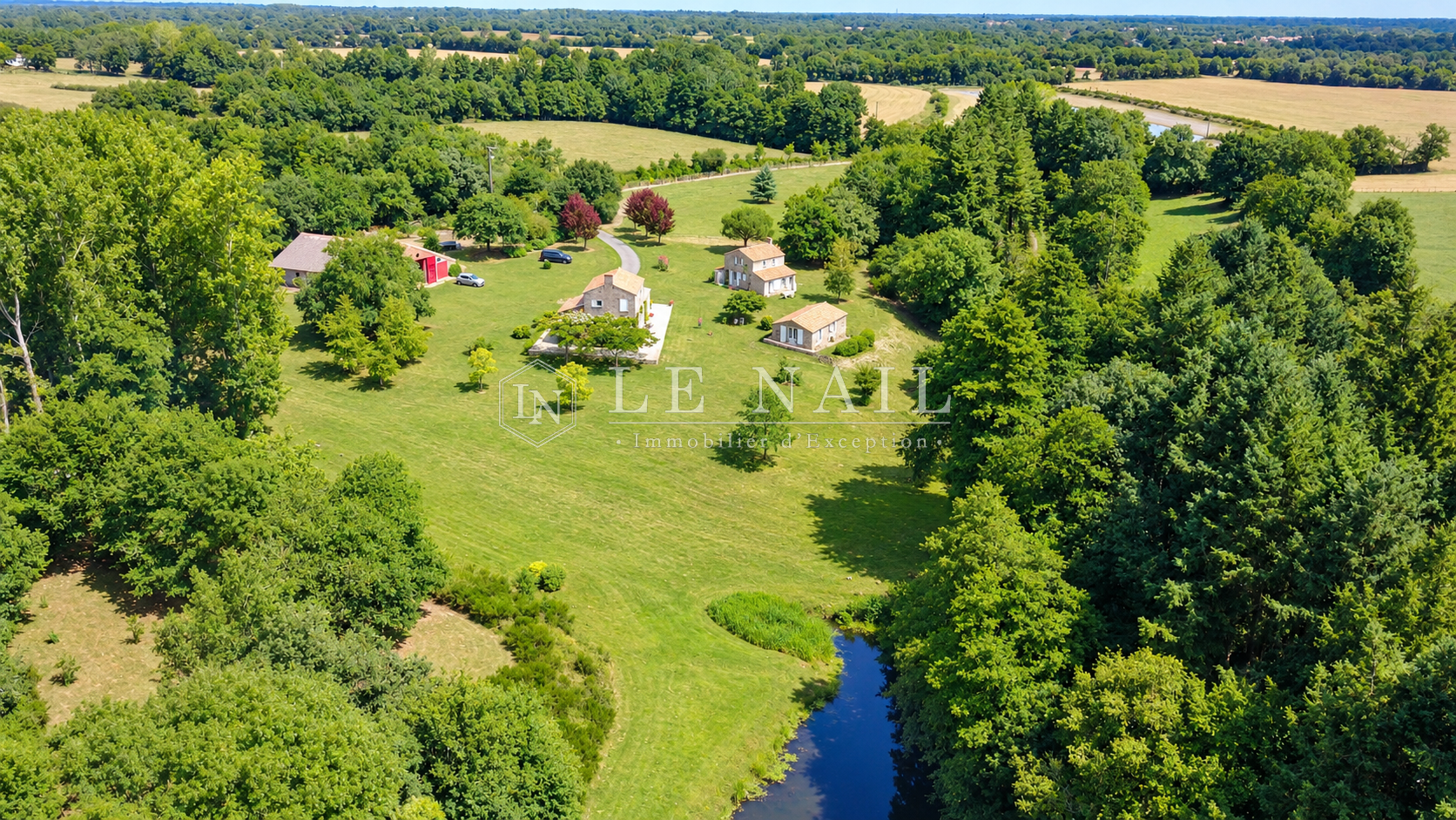 maison 9 pièces en vente à LE GIROUARD (85150)