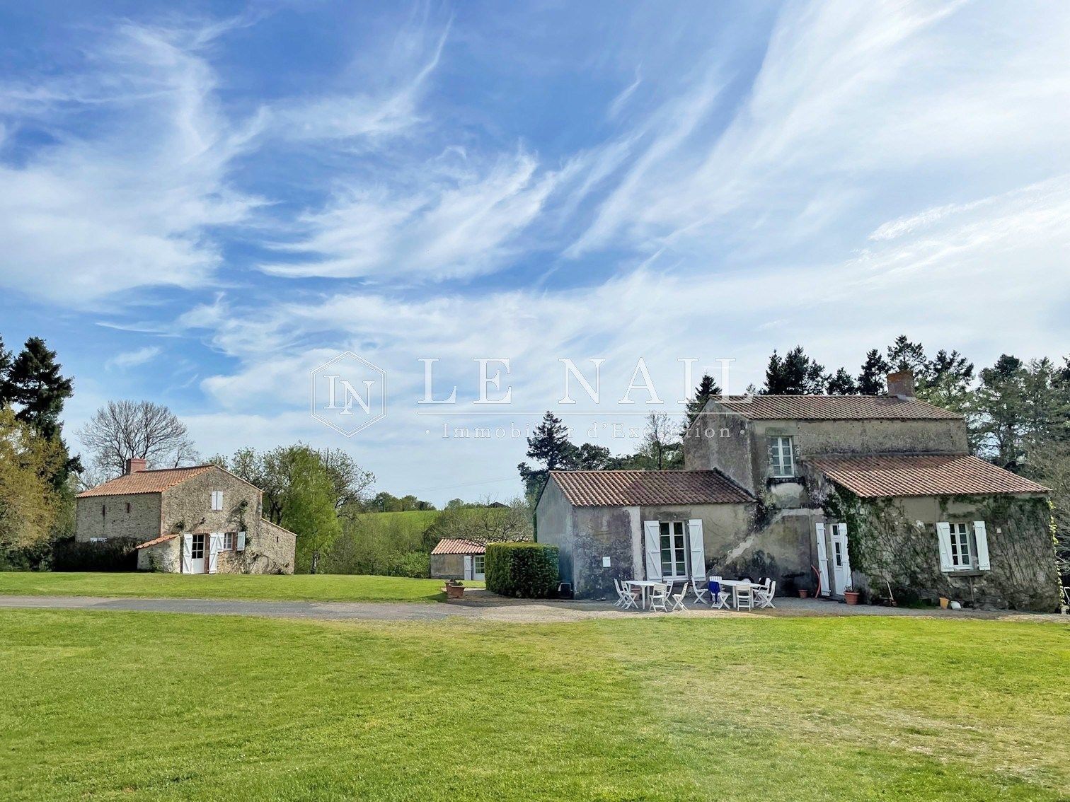 maison 9 pièces en vente à LE GIROUARD (85150)