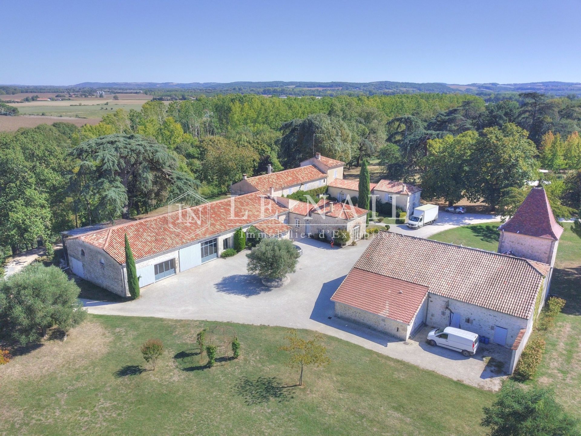 propriété 25 pièces en vente à NERAC (47600)