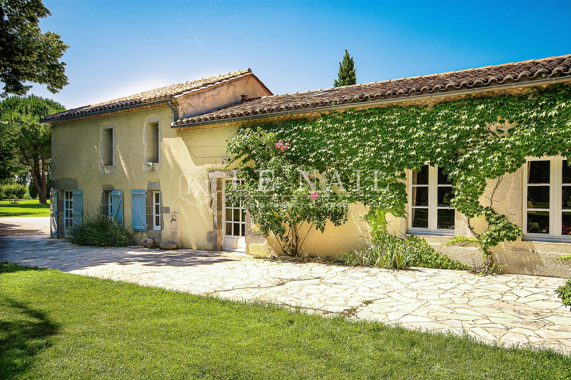 propriété 25 pièces en vente à NERAC (47600)