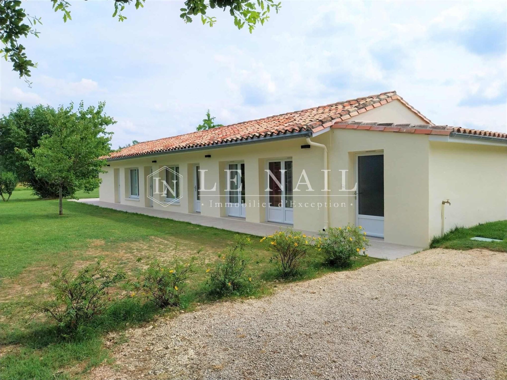propriété 25 pièces en vente à NERAC (47600)