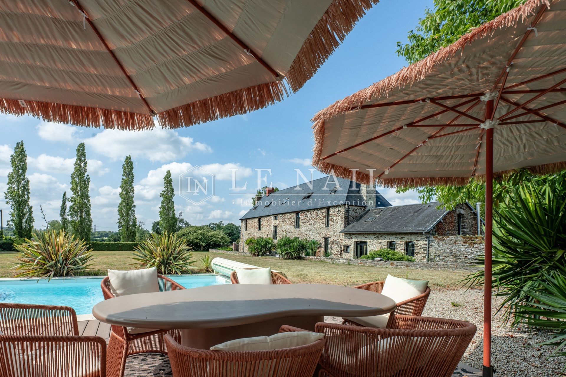 manoir 9 pièces en vente à ST LO (50000)