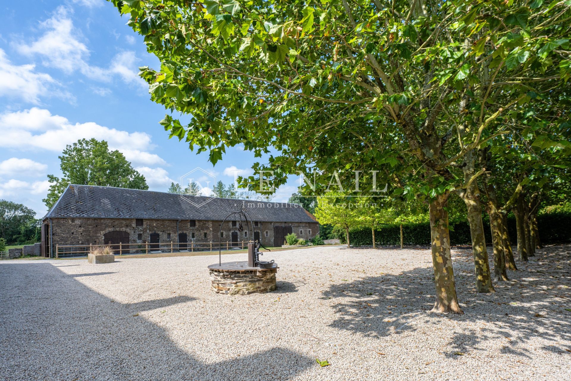 manoir 9 pièces en vente à ST LO (50000)