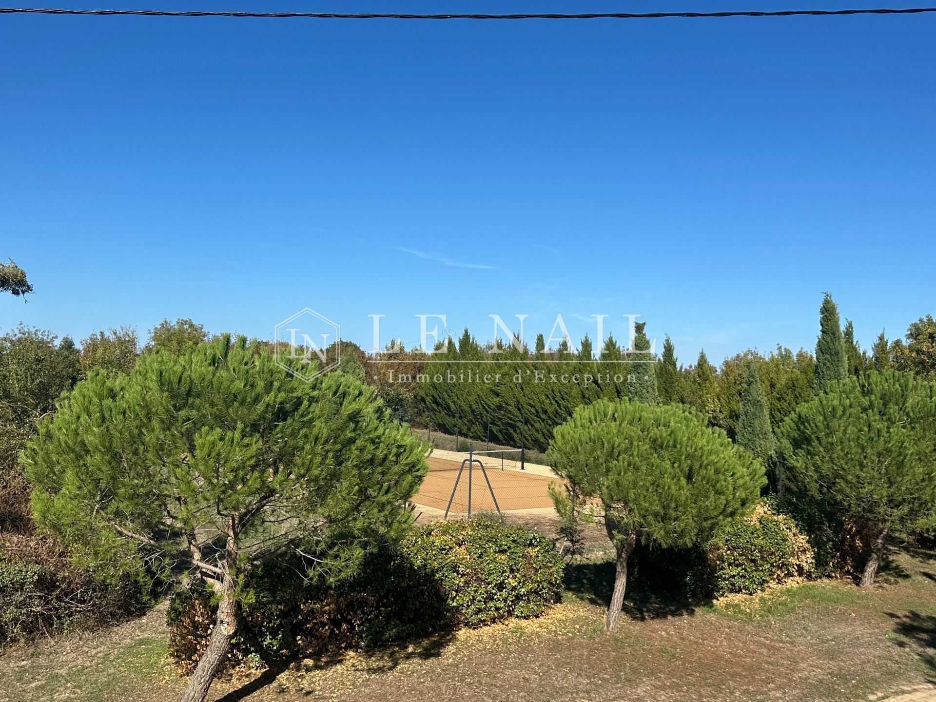 propriété 10 pièces en vente à MOUTIERS LES MAUXFAITS (85540)