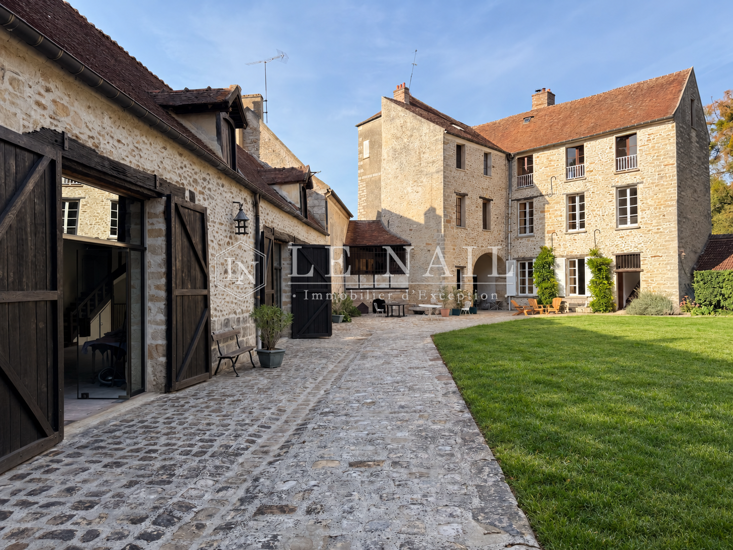 house 9 rooms for sale on ROZAY EN BRIE (77540)