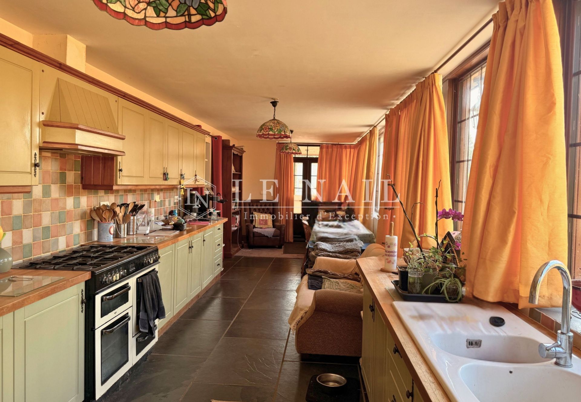 manor house 14 rooms for sale on CARHAIX PLOUGUER (29270)