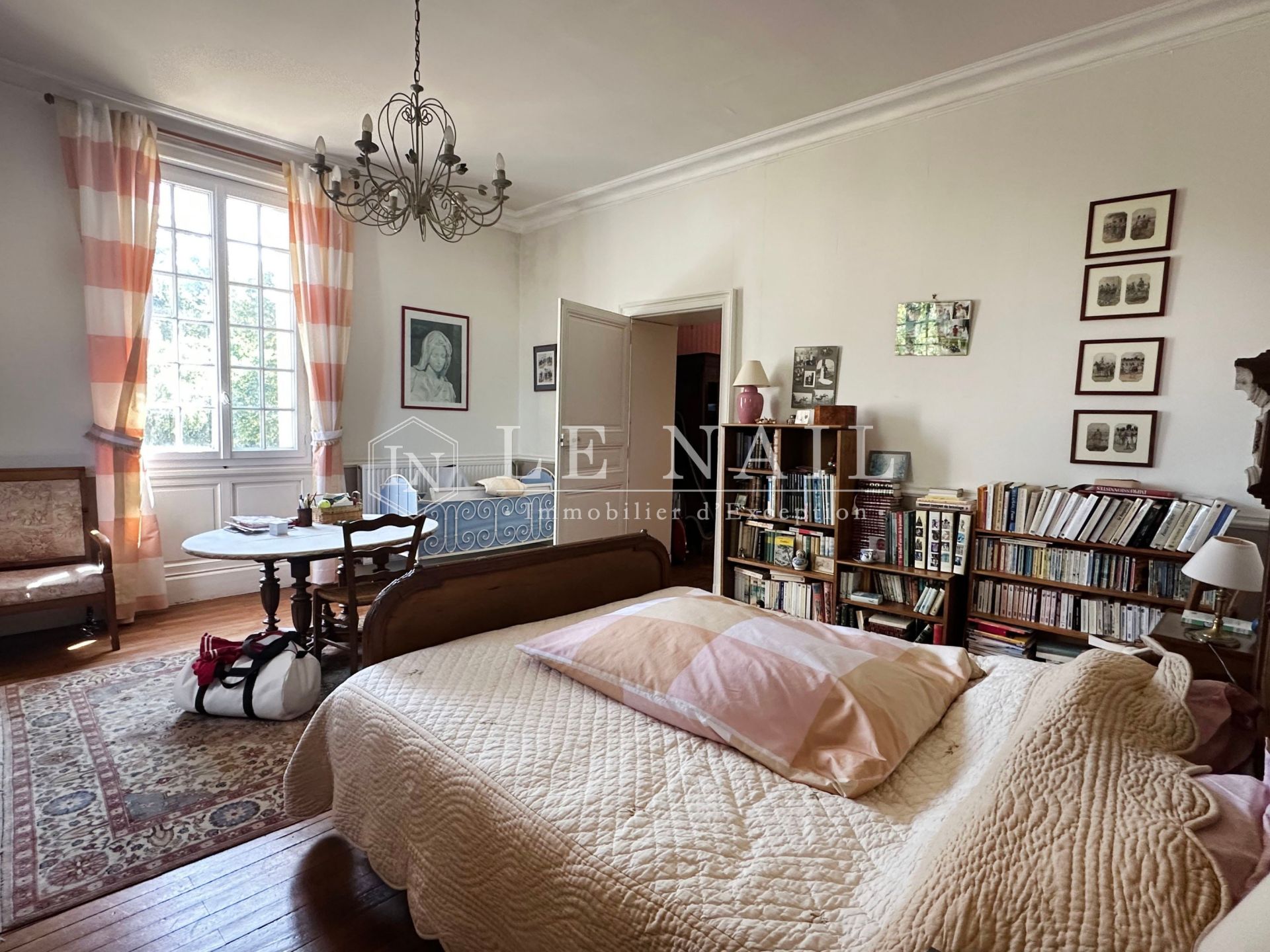 castle 14 rooms for sale on BASSE GOULAINE (44115)