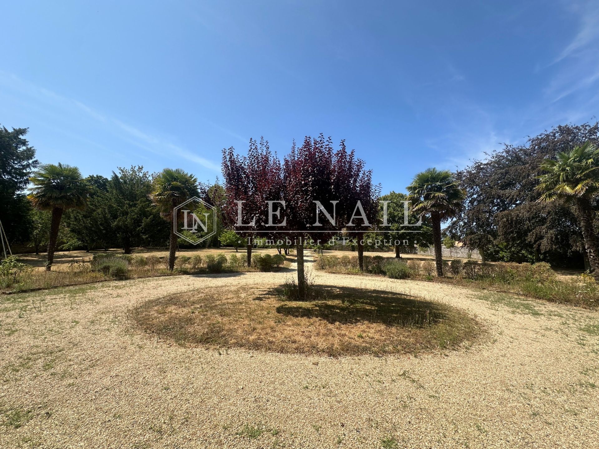castle 14 rooms for sale on BASSE GOULAINE (44115)