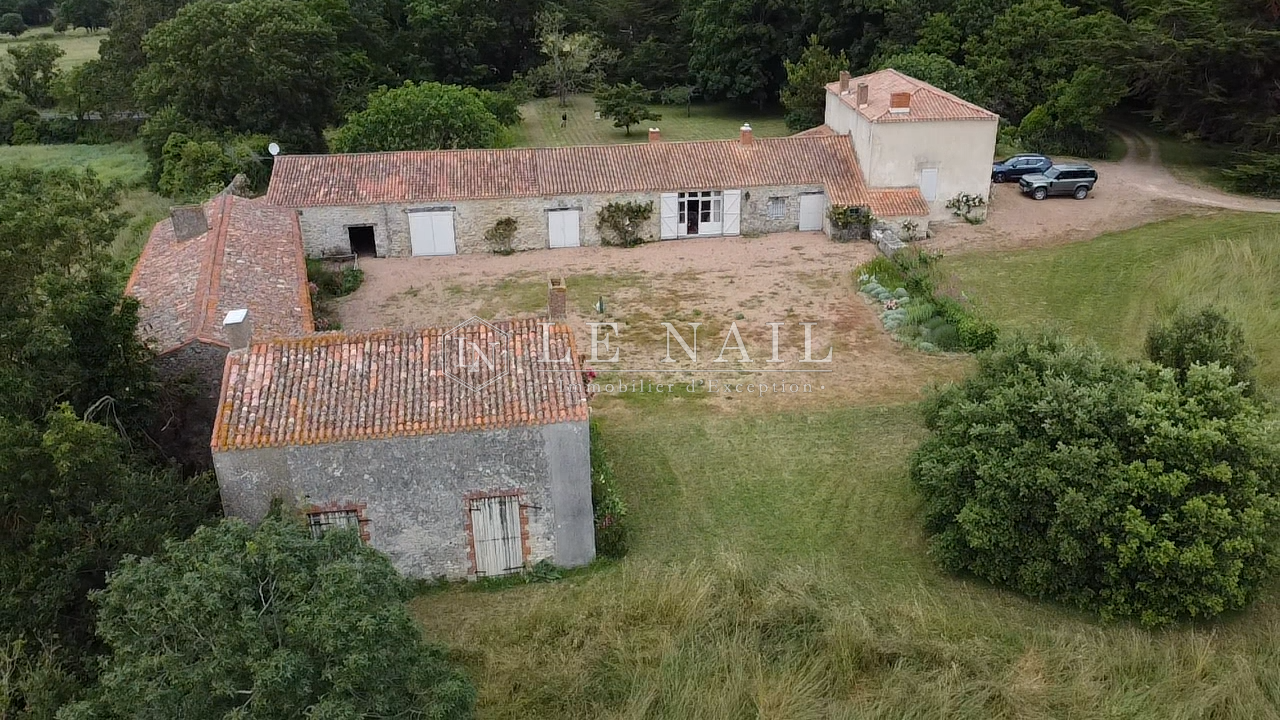propriété 8 pièces en vente à JARD SUR MER (85520)