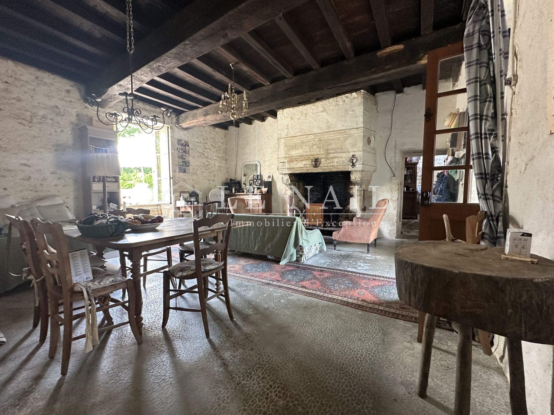 castle 6 rooms for sale on STE HERMINE (85210)