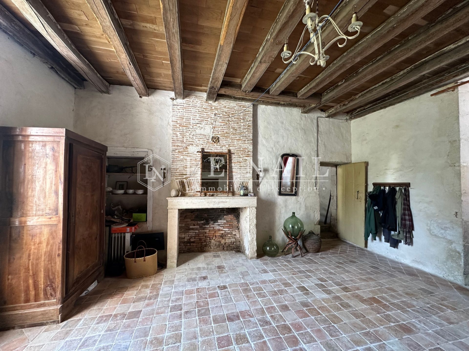castle 6 rooms for sale on STE HERMINE (85210)