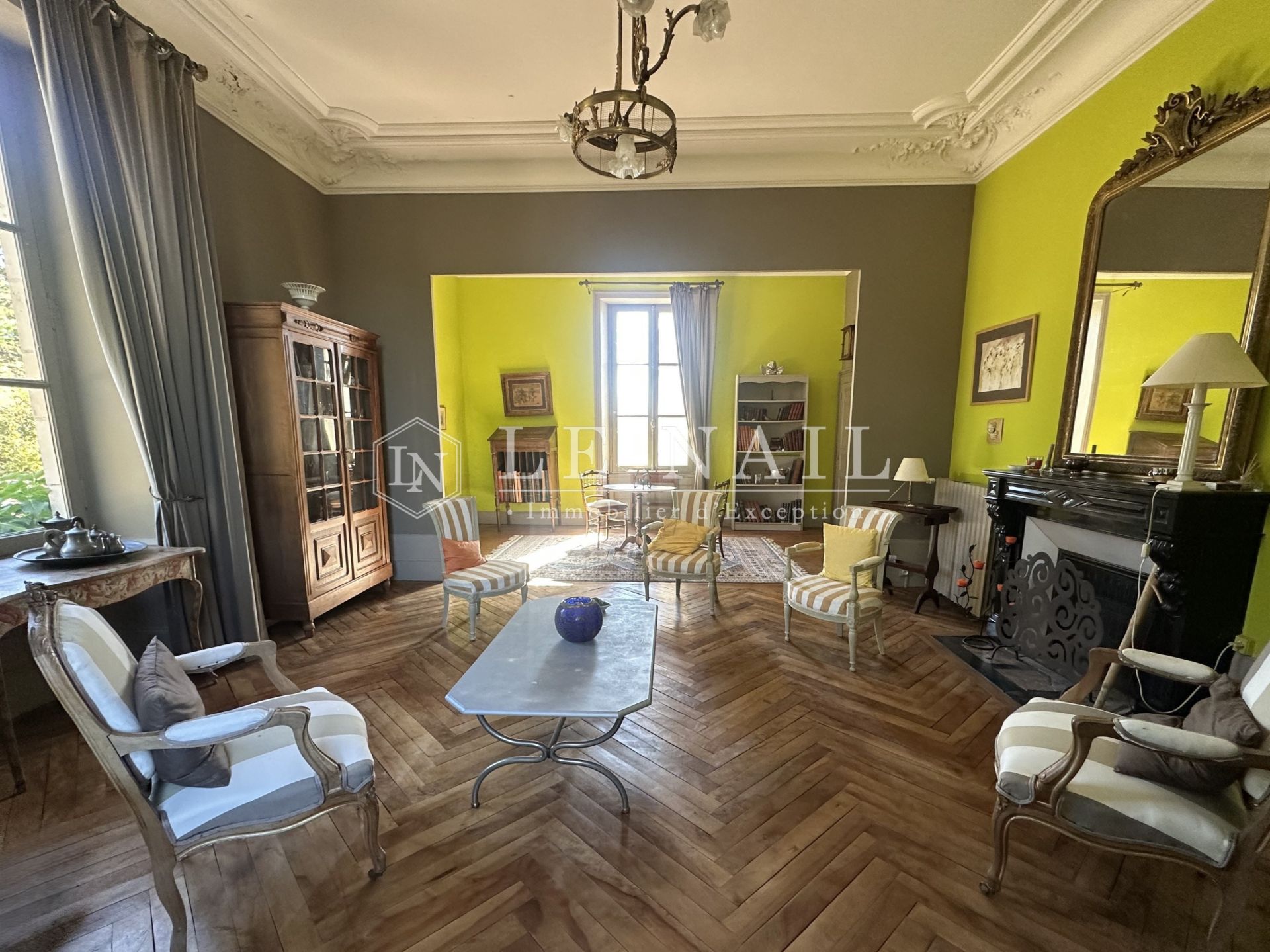 maison de maître 10 pièces en vente à MOUTIERS SUR LE LAY (85320)
