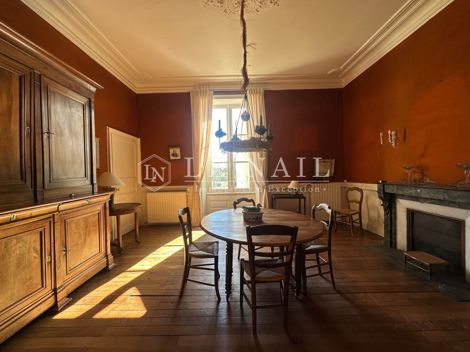maison de maître 10 pièces en vente à MOUTIERS SUR LE LAY (85320)