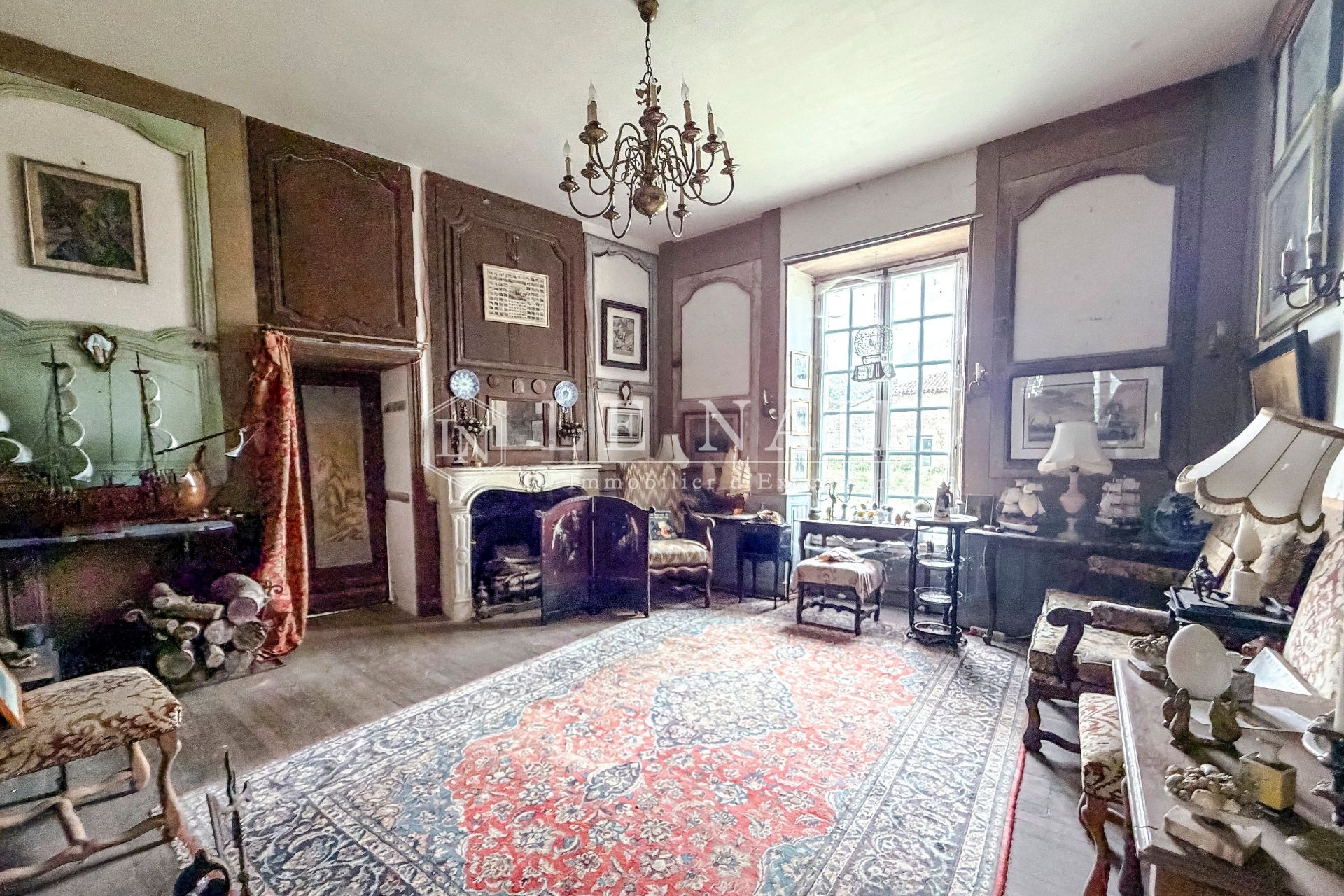 château 25 pièces en vente à CIVRAY (86400)