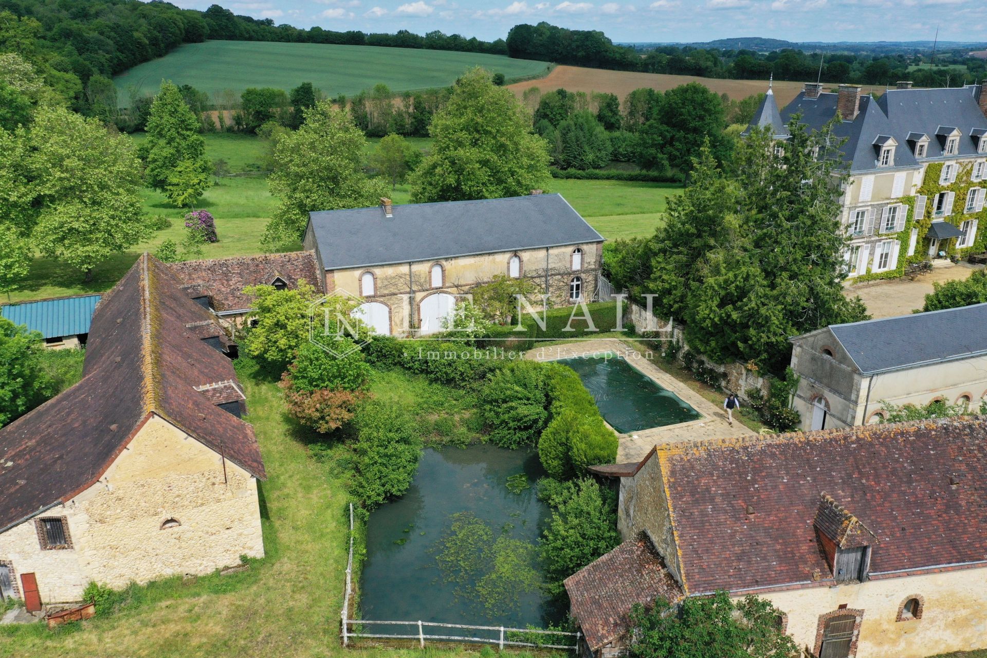 château 19 pièces en vente à LA FERTE BERNARD (72400)
