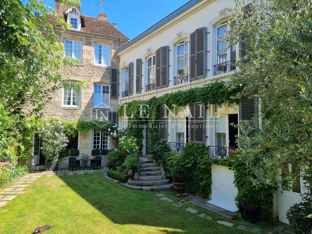 hôtel particulier 8 pièces en vente à ALENCON (61000) - Plus de details