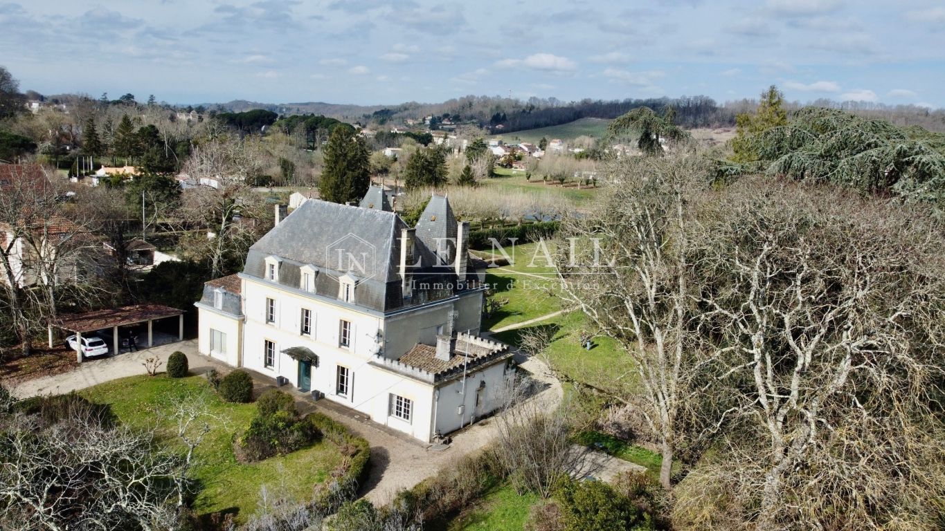 castle 14 rooms for sale on PINEUILH (33220) - See details