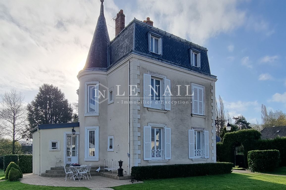 house 9 rooms for sale on ALENCON (61000) - See details