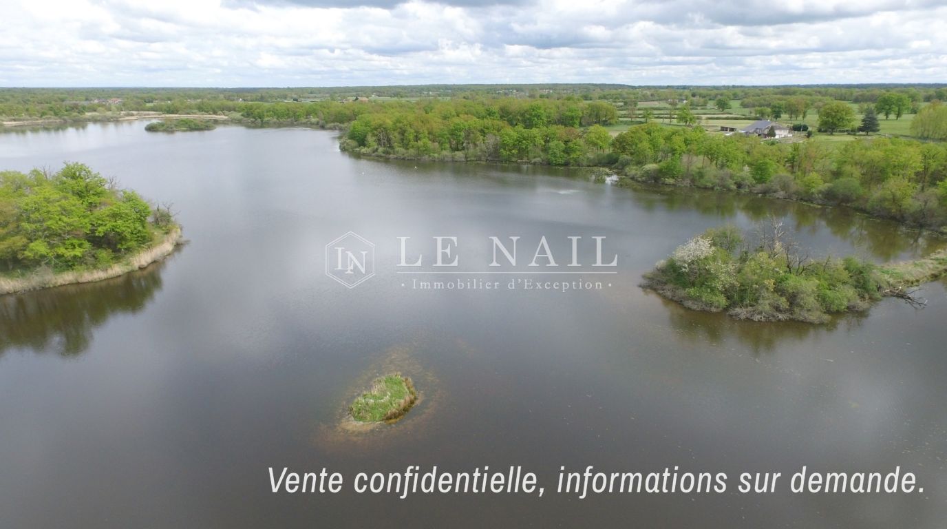 property 12 rooms for sale on CHATEAUROUX (36000) - See details