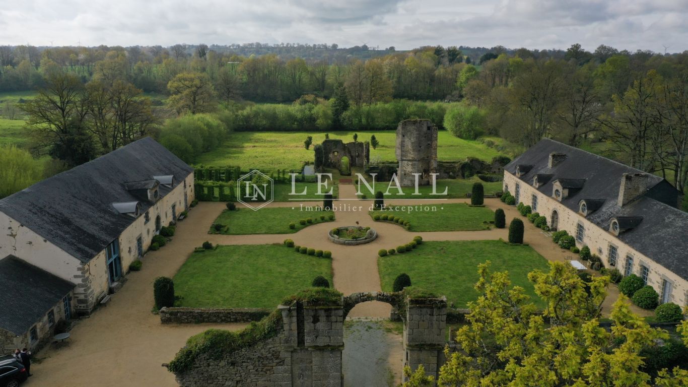 manor house 8 rooms for sale on MAYENNE (53100) - See details