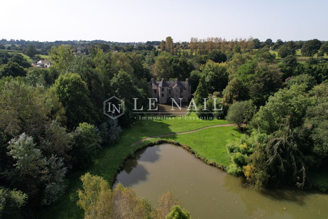 manoir 8 pièces en vente à ST HILAIRE DU HARCOUET (50600) - Plus de details