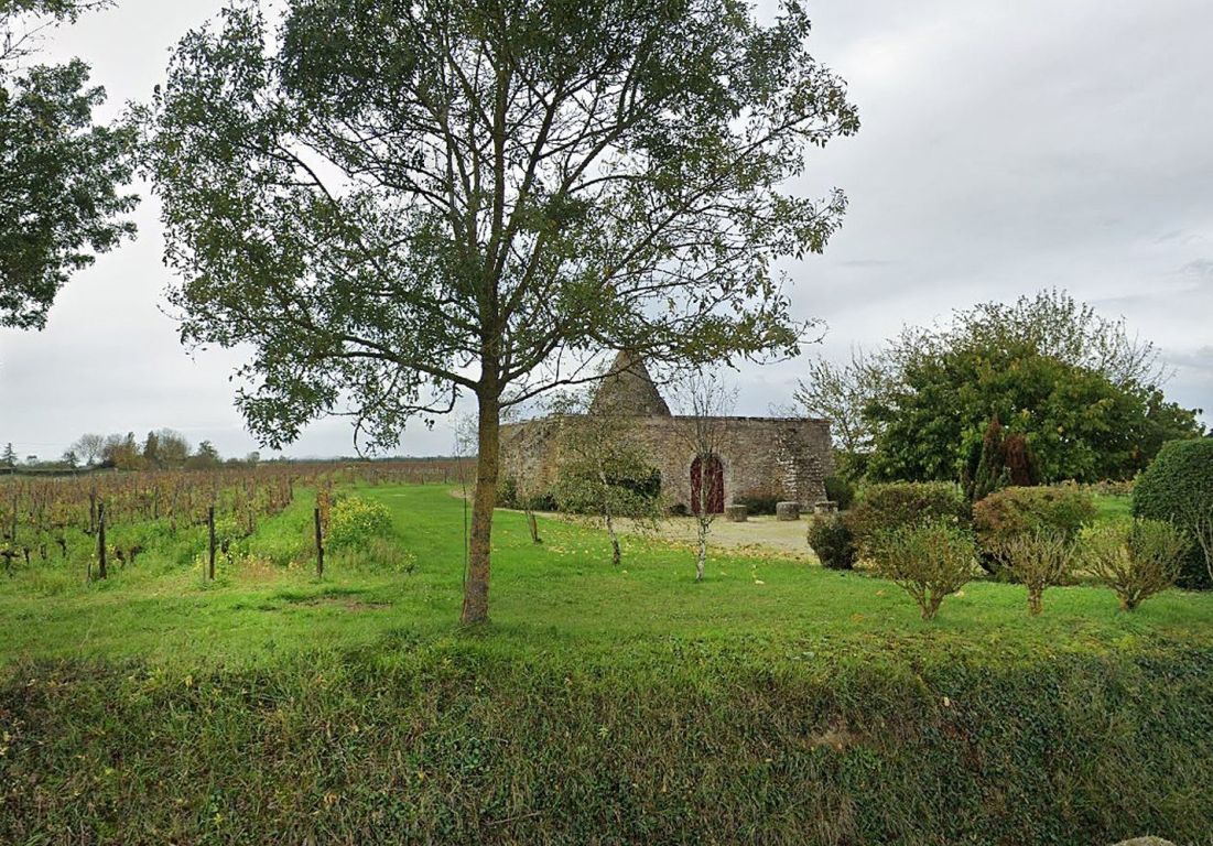 property 4 rooms for sale on SAUMUR (49400) - See details