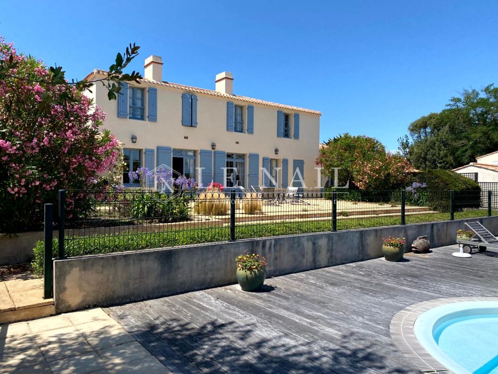 house 10 rooms for sale on NOIRMOUTIER EN L ILE (85330) - See details