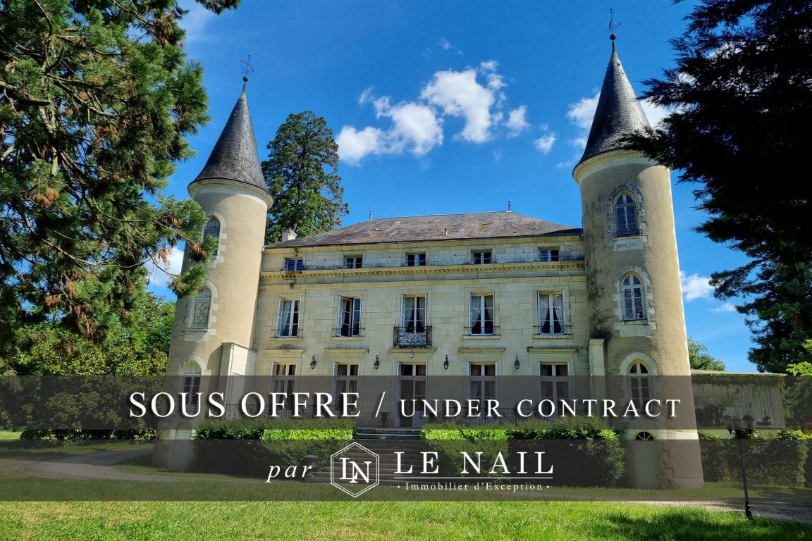 castle 15 rooms for sale on CHATELLERAULT (86100) - See details