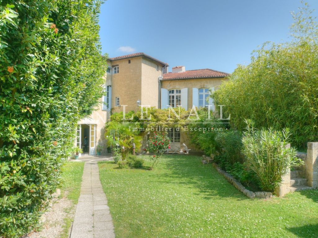 maison bourgeoise 6 pièces en vente à CONDOM (32100) - Plus de details