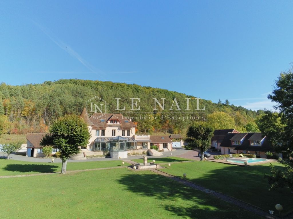 property 12 rooms for sale on ANET (28260) - See details