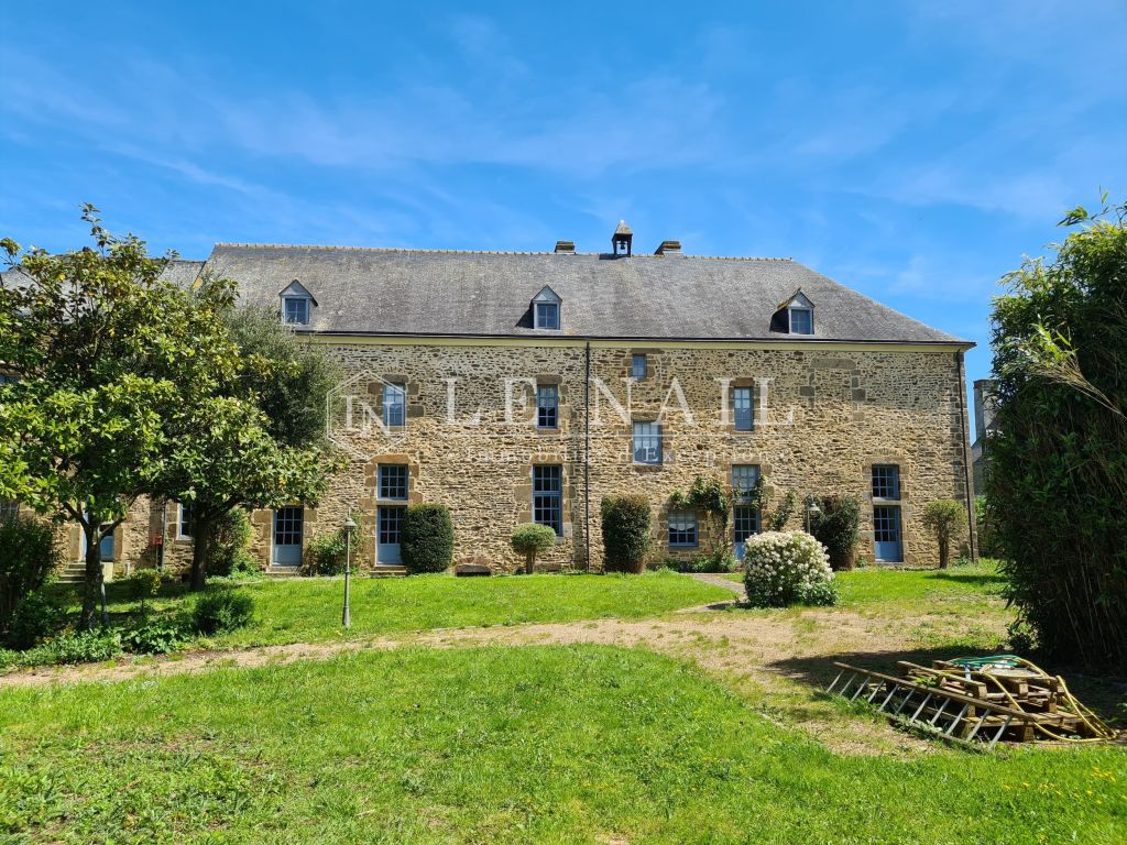 property 14 rooms for sale on ERNEE (53500) - See details